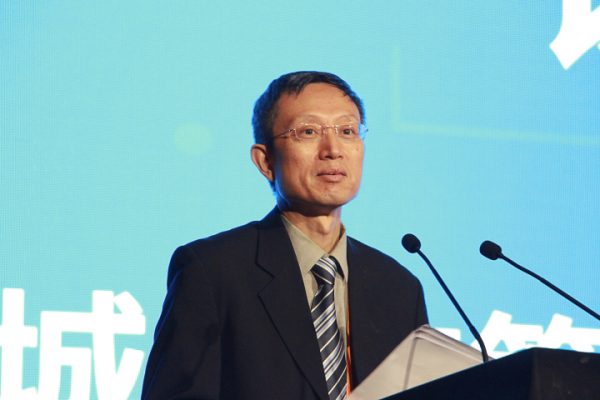 8-600x400